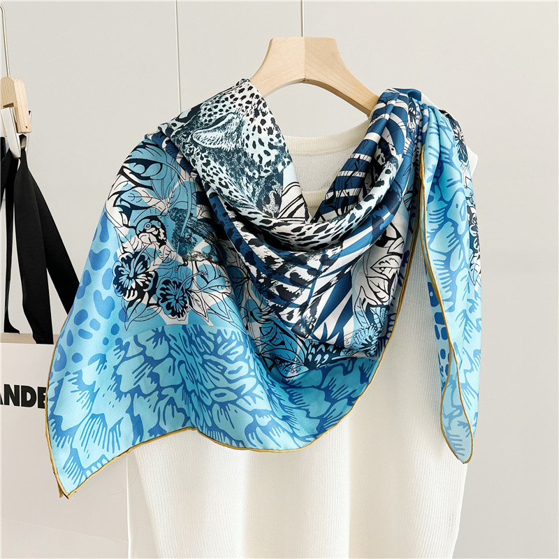 Lion Print Silk Scarf Luxury D - Travel Accessories Designer recension och pris