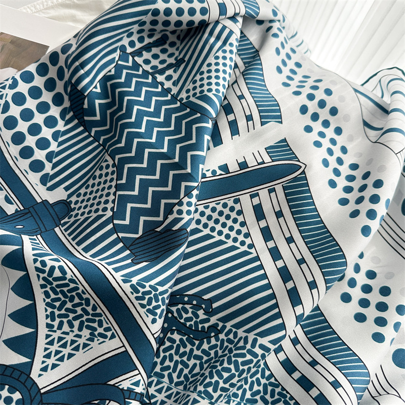 14mm Silk Scarf Luxury Designe - Travel Accessories Designer recension och pris