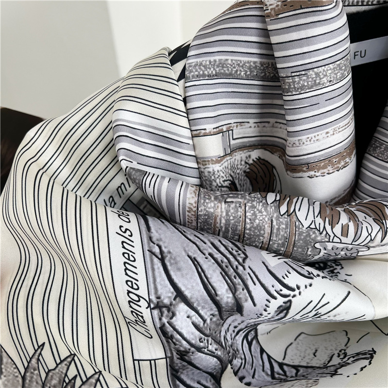 Large Silk Scarfs Brands Desig - Travel Accessories Designer recension och pris
