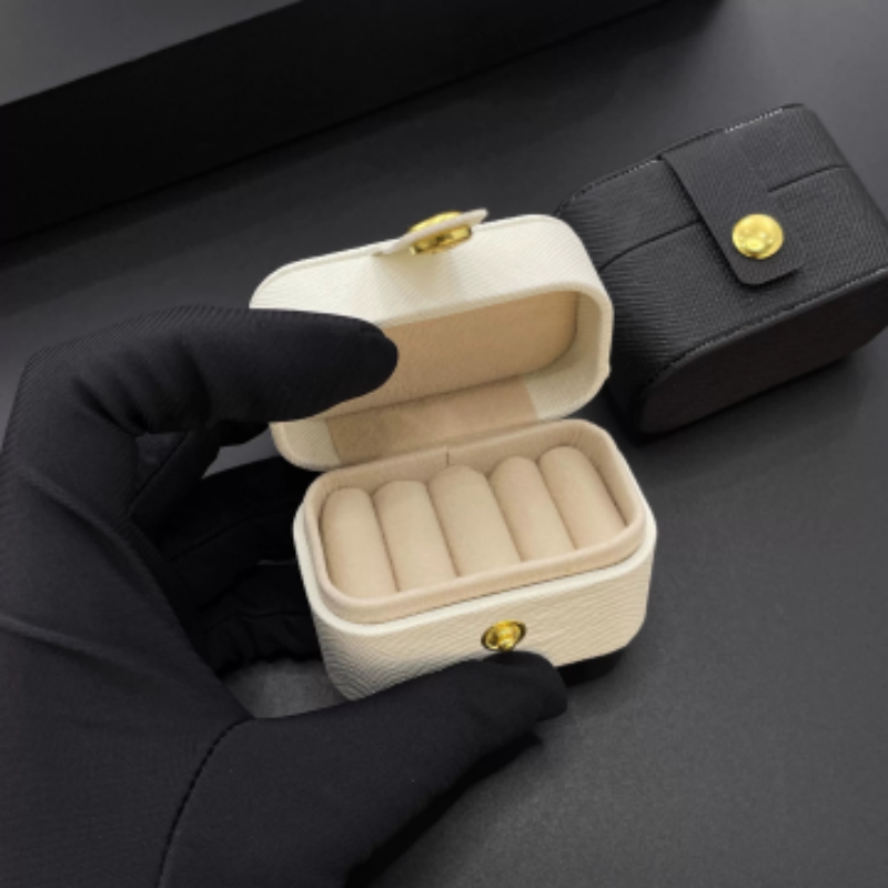 Leather Portable Jewelry Box D - Accessories Travel Jewelry Box recension och pris